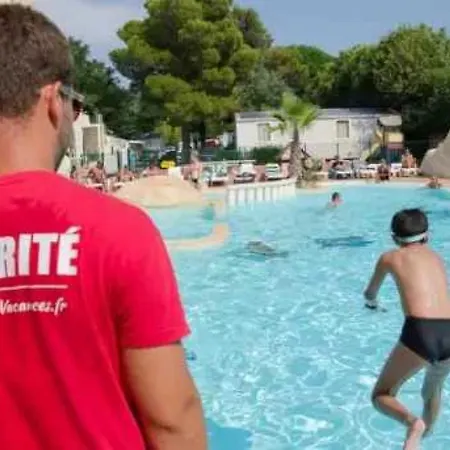 4 Etoiles - Parc Aquatique - Eebacg